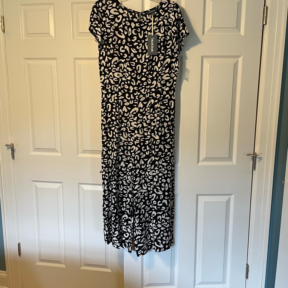 Modcloth Black and White Jumpsuit - Picture 2 of 9